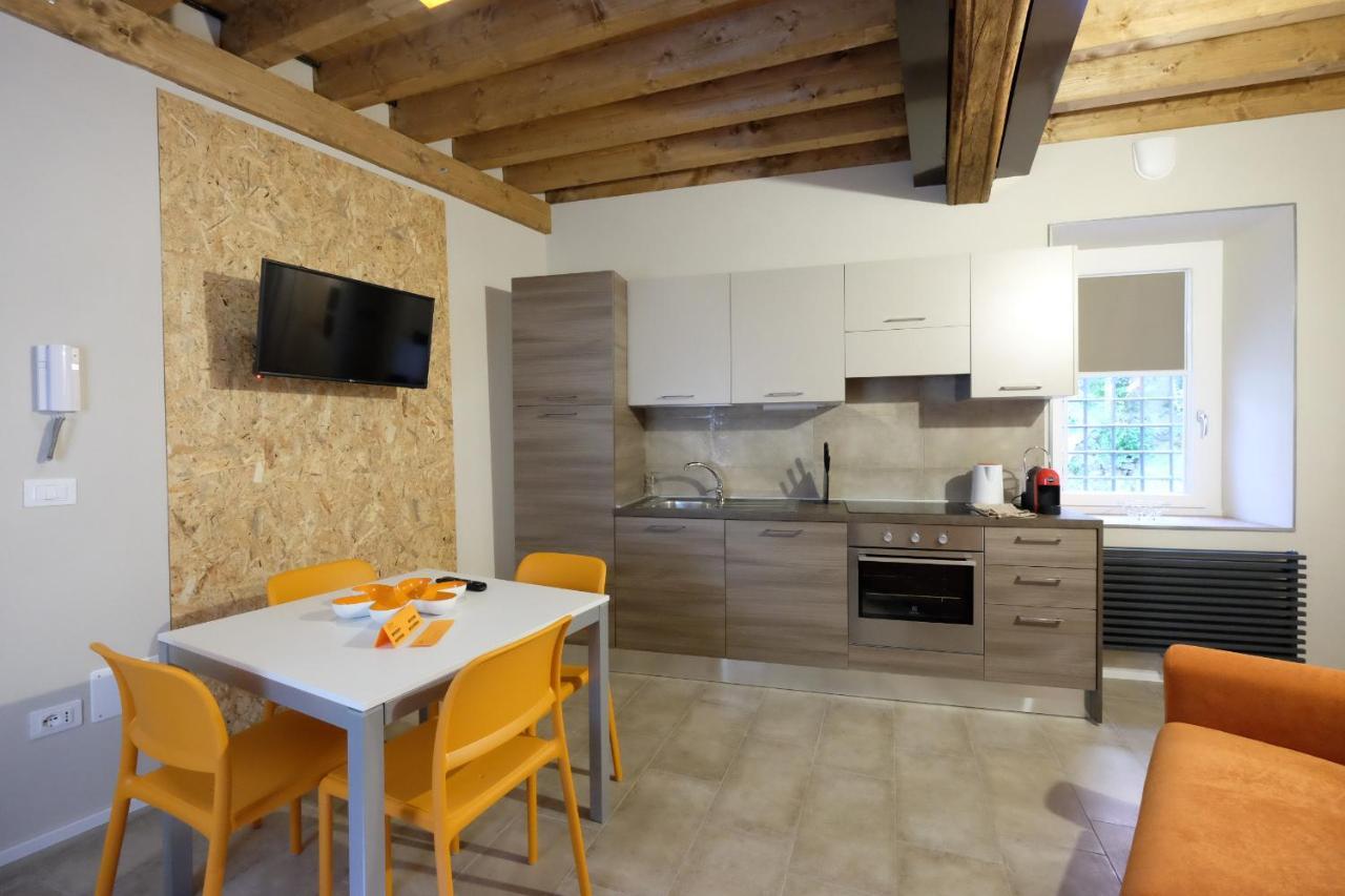 Domus Leydi Appartement Ivrea Buitenkant foto
