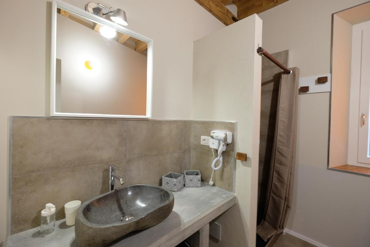 Domus Leydi Appartement Ivrea Buitenkant foto