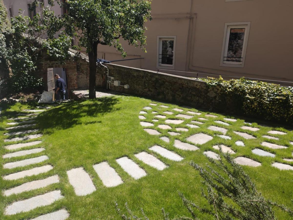 Domus Leydi Appartement Ivrea Buitenkant foto