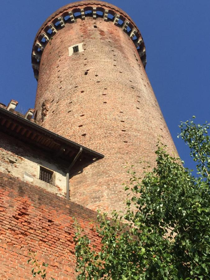 Domus Leydi Appartement Ivrea Buitenkant foto