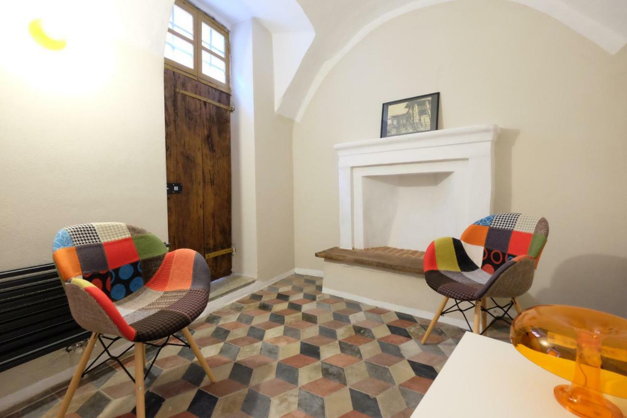 Domus Leydi Appartement Ivrea Buitenkant foto
