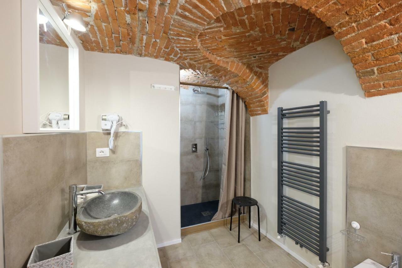 Domus Leydi Appartement Ivrea Buitenkant foto