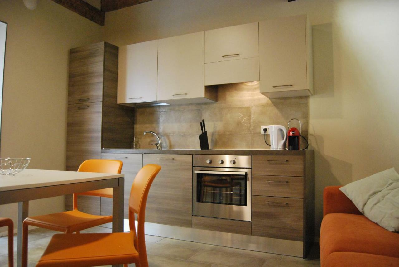 Domus Leydi Appartement Ivrea Buitenkant foto