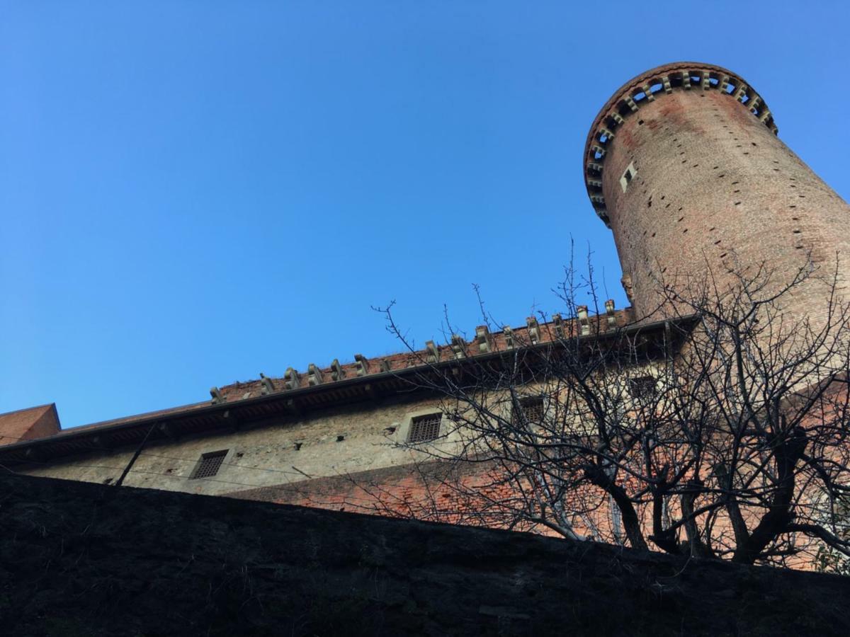 Domus Leydi Appartement Ivrea Buitenkant foto