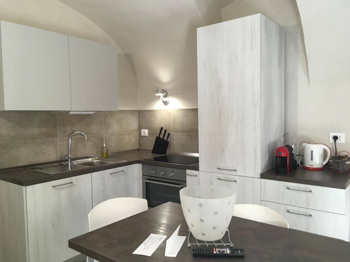 Domus Leydi Appartement Ivrea Buitenkant foto