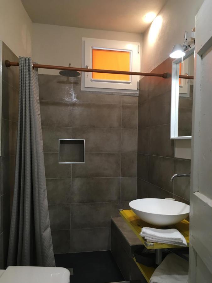 Domus Leydi Appartement Ivrea Buitenkant foto
