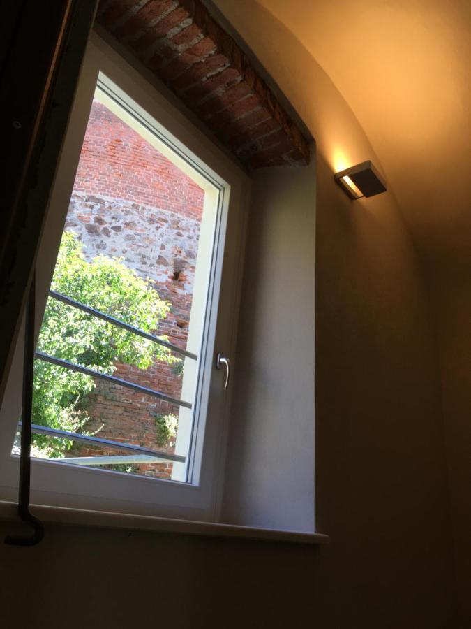 Domus Leydi Appartement Ivrea Buitenkant foto